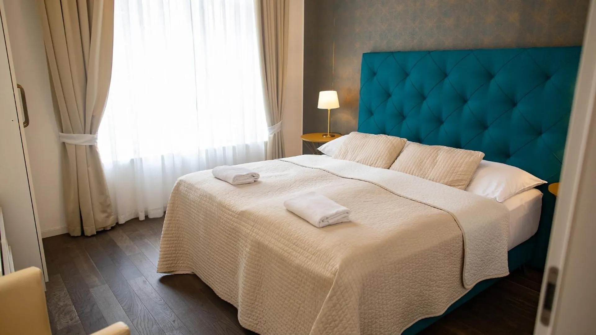 Luxury Modern Designed Oldtown Apartment Praha 0*,  Česká republika