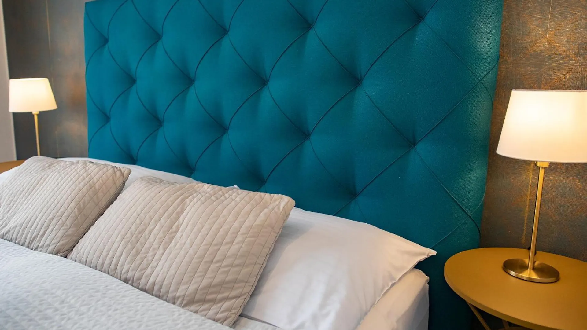 Luxury Modern Designed Oldtown Apartment Praag