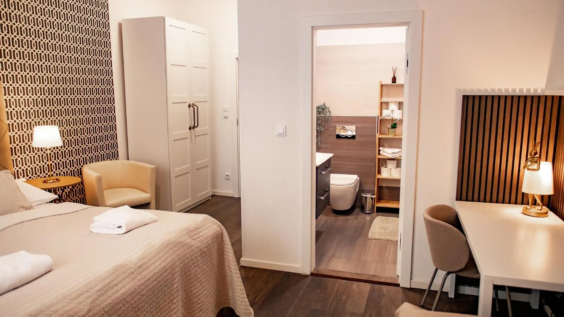 Luxury Modern Designed Oldtown Apartment Praag
