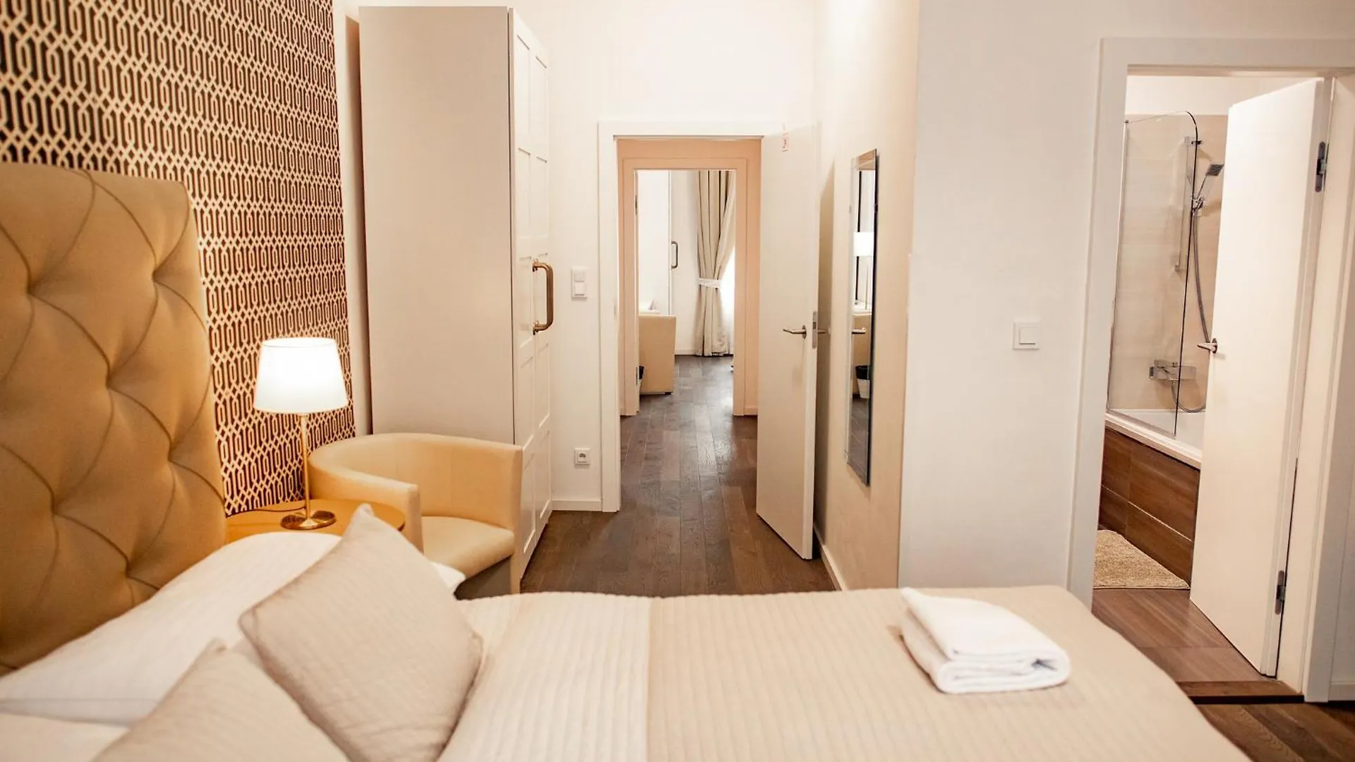 Luxury Modern Designed Oldtown Apartment Praga 0*,